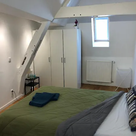 Le Charme De La Vieille Ville Bed & Breakfast *